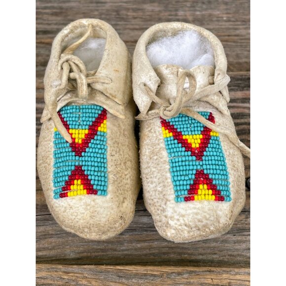 Vintage 1960s Native American Infant Beaded Moccasin Buck Skin - Picture 10 of 14